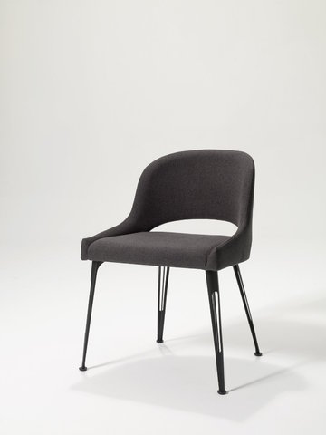 Forma Cozy Chair 1.jpg