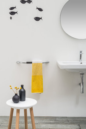 STYLE - safety towel holder and folding bar